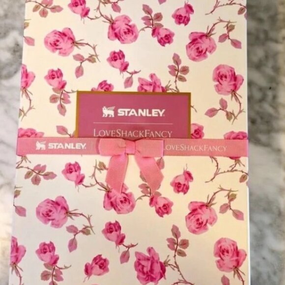 Stanley x Love Shack Fancy 40oz Quencher - Picture 3 of 5